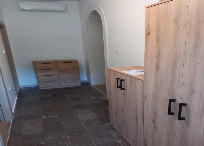 Apartment Kalajzic Pucisca