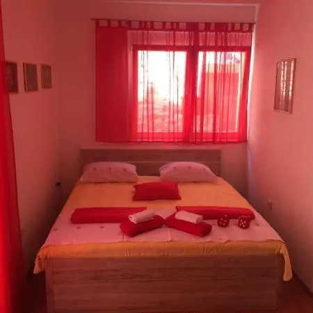 Apartment Kalajzic Pucisca
