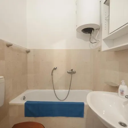 Kalajzic Apartment Pucisca